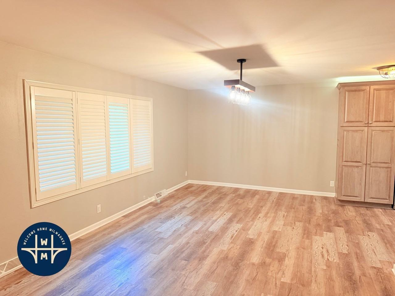 N110W15845 Catskill Ln - Photo 3 of 36