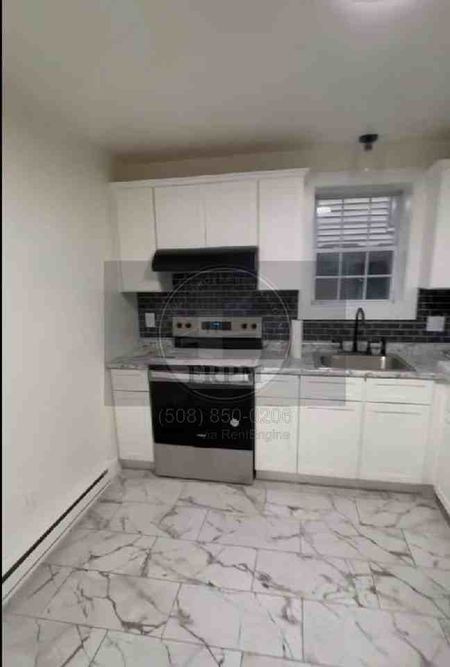 148 Buffinton St #1R - Photo 2 of 12