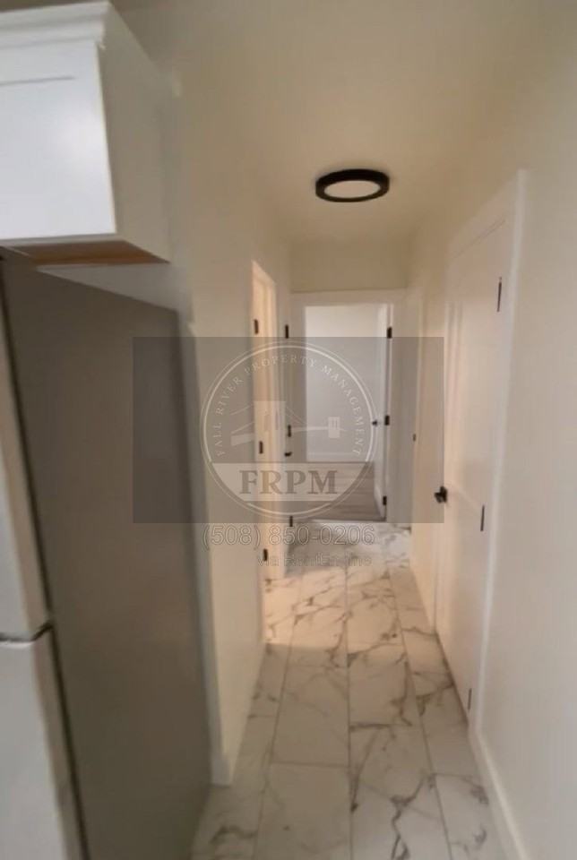 148 Buffinton St #1R - Photo 5 of 12