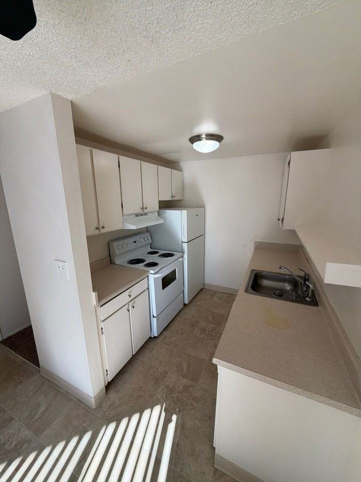 257 Senate St Nw - Photo 7 of 16