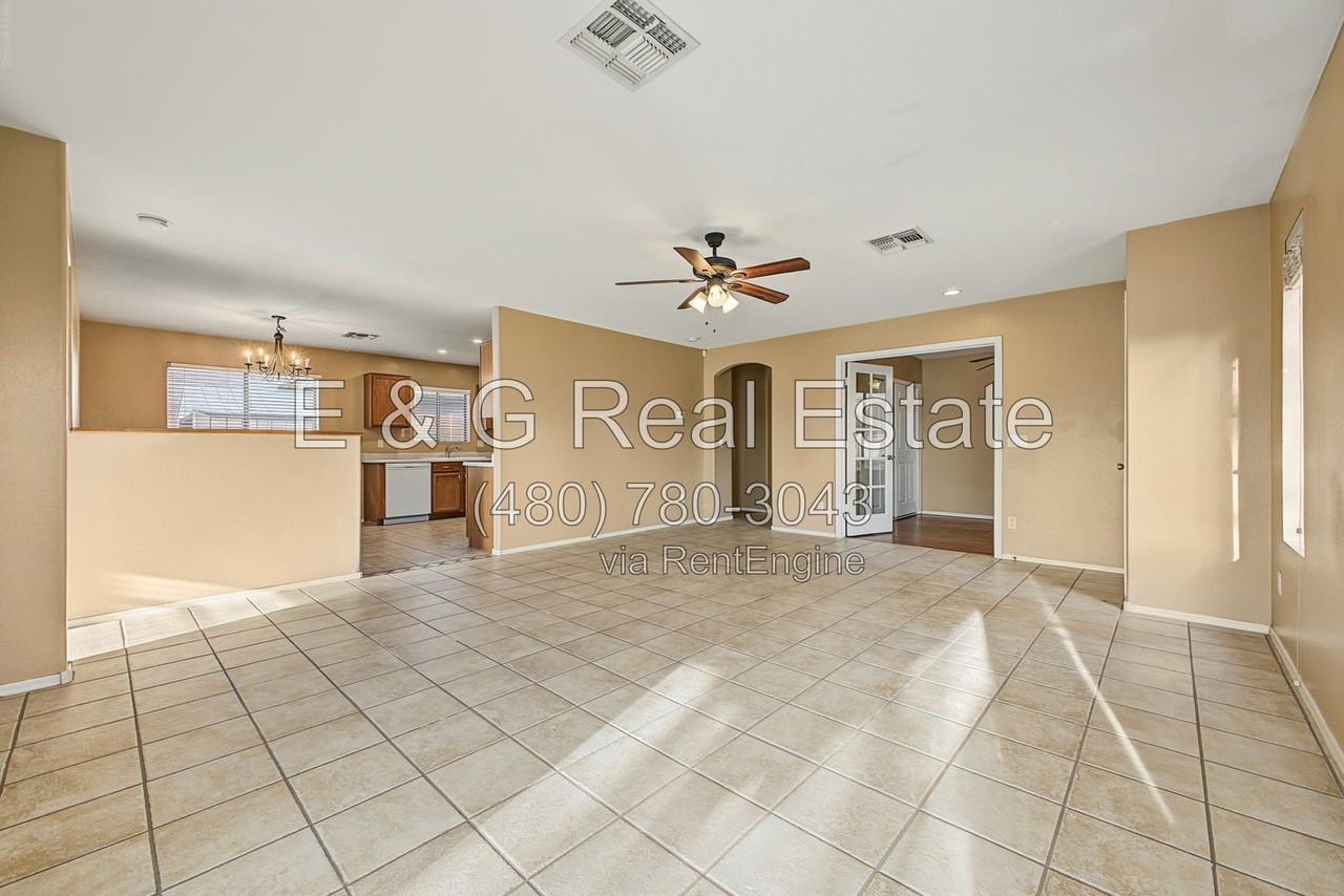 22462 N 107th Dr - Photo 7 of 33