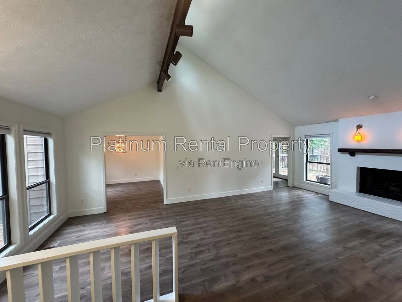 4818 Highpoint Dr Ne - Photo 4 of 29