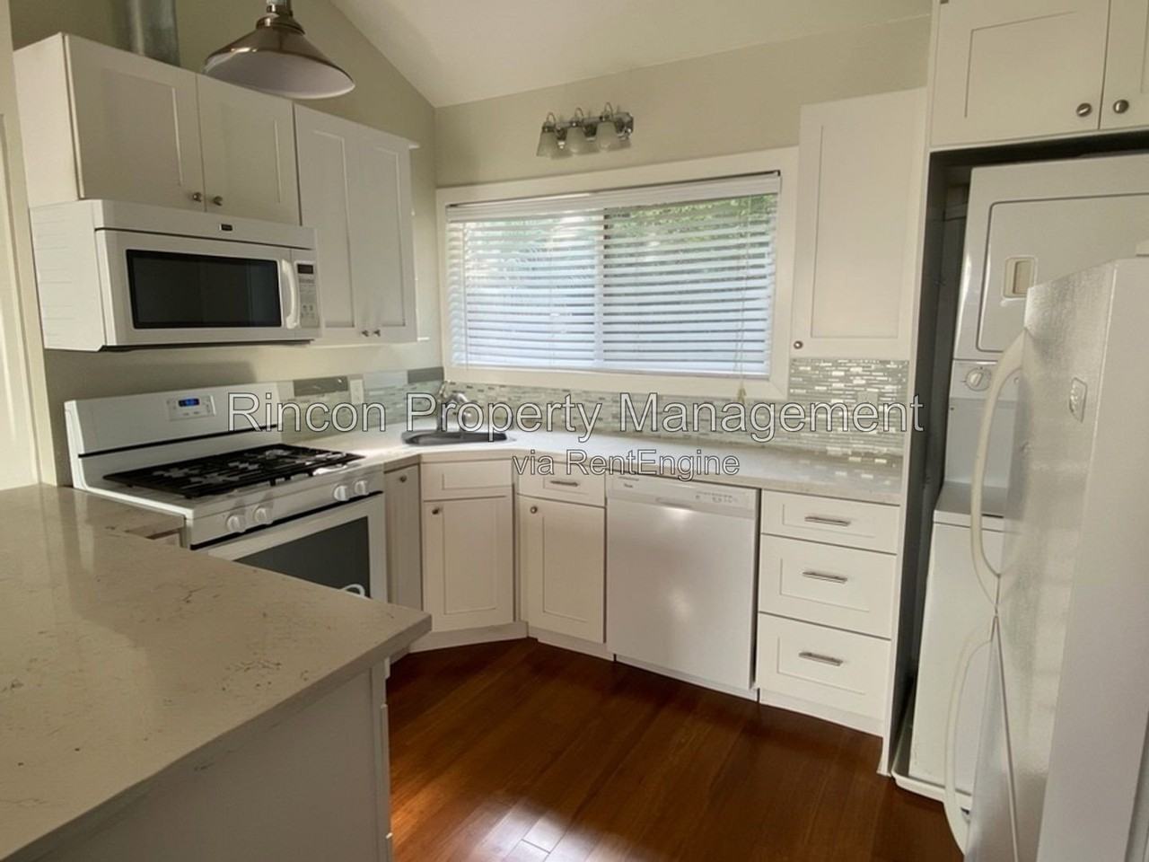 149 S Evergreen Dr - Photo 4 of 7