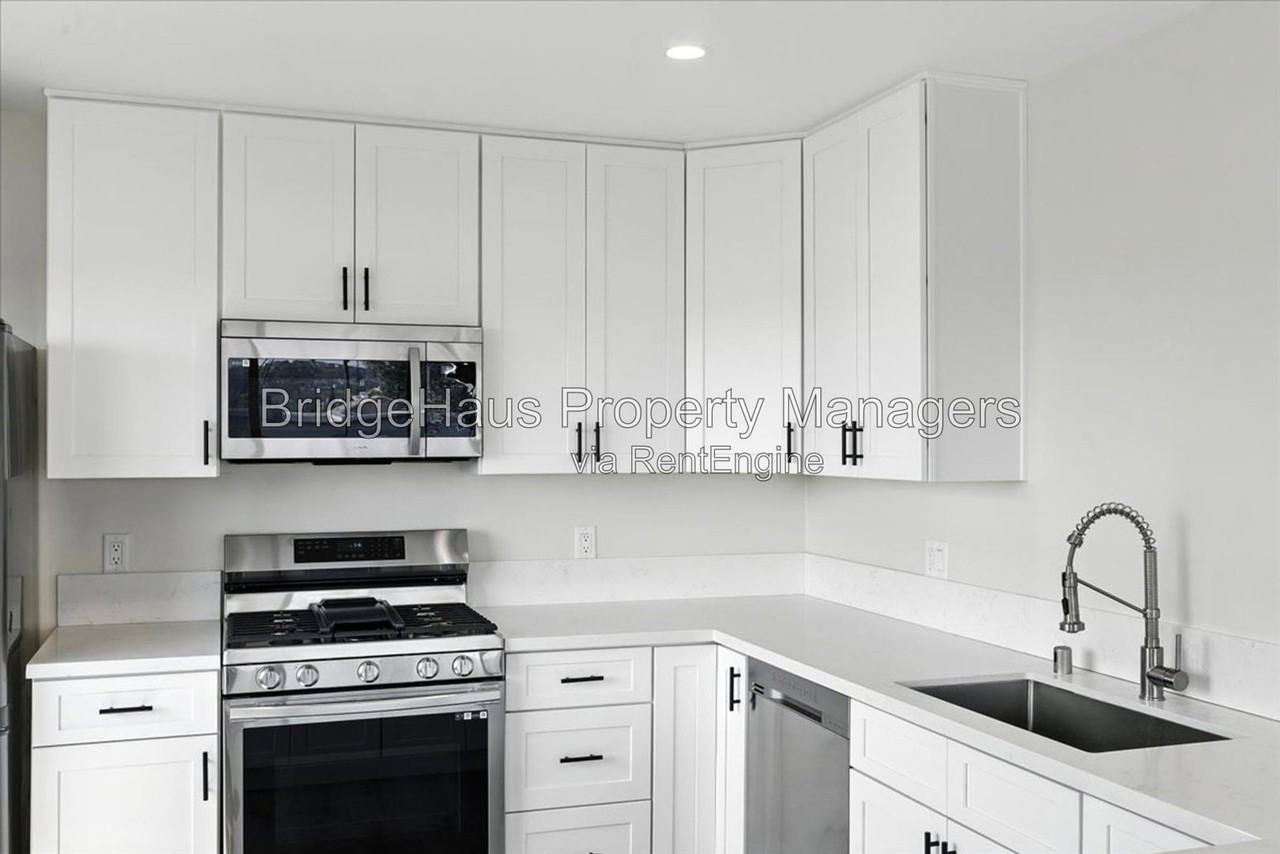 4971 72nd St - Photo 5 of 12