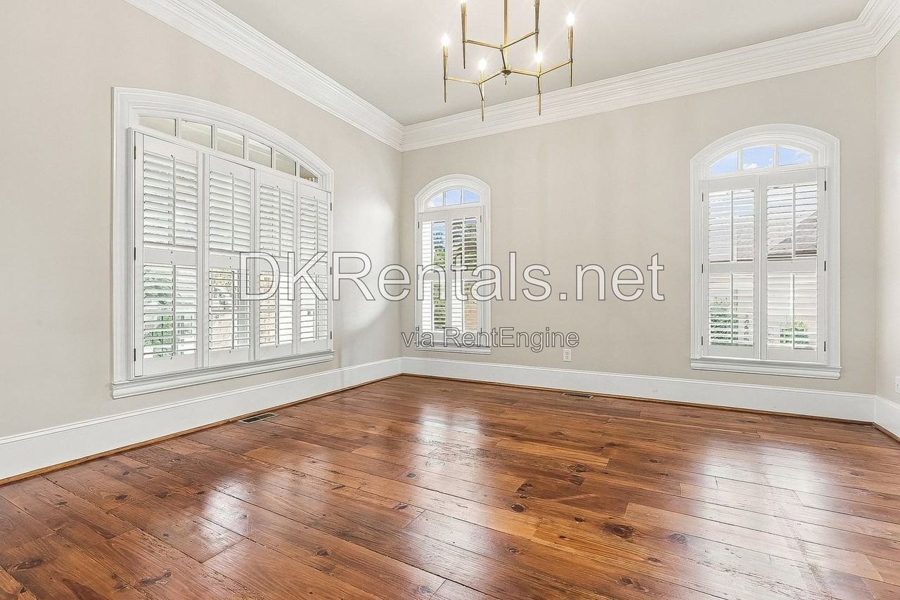 2263 Matthews St Ne - Photo 4 of 30