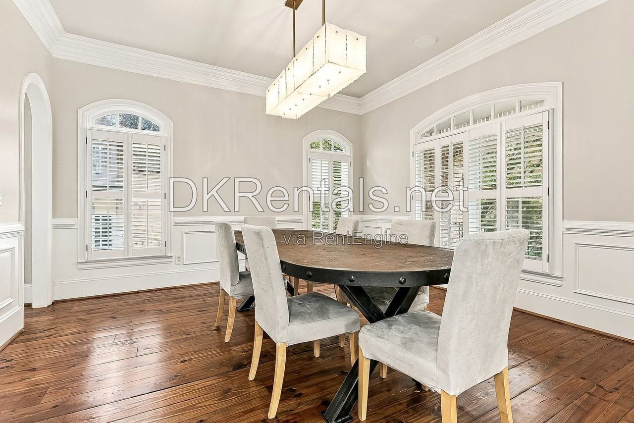 2263 Matthews St Ne - Photo 5 of 30