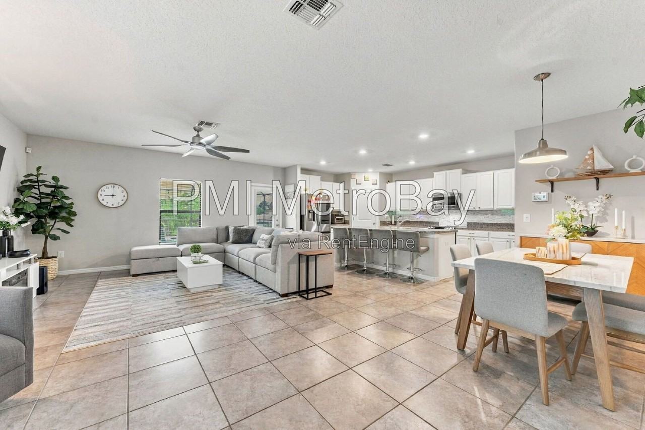 11113 Hudson Hills Ln - Photo 6 of 50