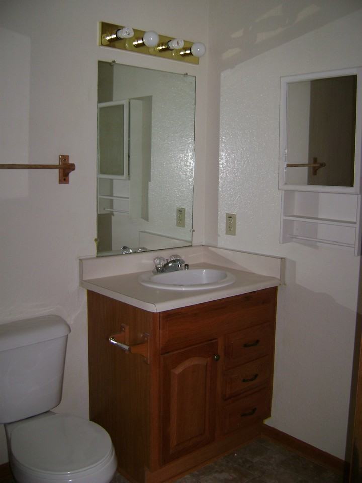 2026 S. Cliff #D - Photo 4 of 10