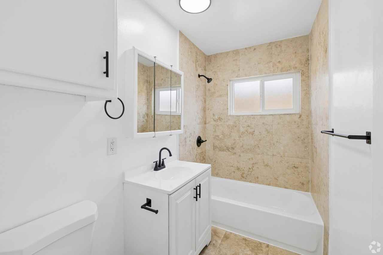 2935 W. 141st Place - Photo 7 of 9