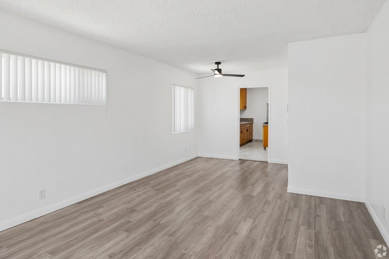 2931 W. 141st Place - Photo 3 of 9