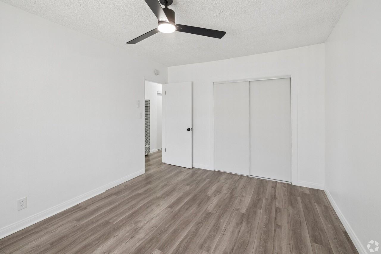 2931 W. 141st Place - Photo 7 of 9