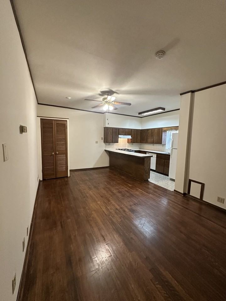 1237 Harbert Ave #1 - Photo 3 of 10