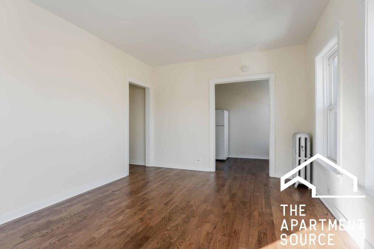 2712 N Milwaukee Ave #310 - Photo 4 of 7