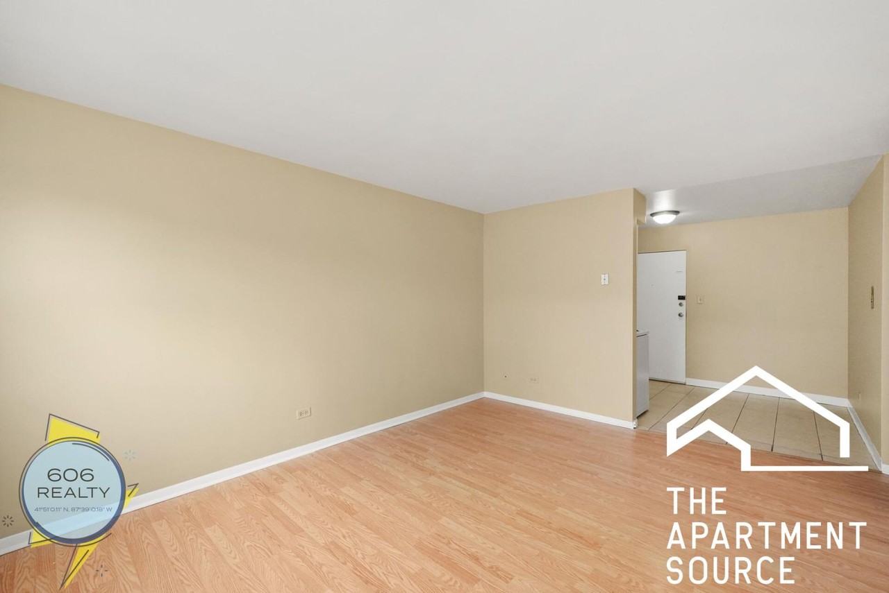 1213 N 34th Ave #22 - Photo 6 of 27