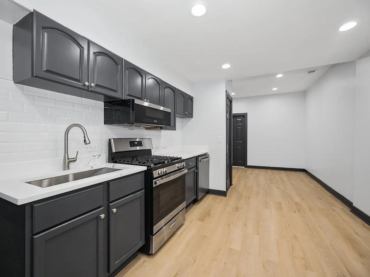2448 W Iowa St #1 - Photo 2 of 13