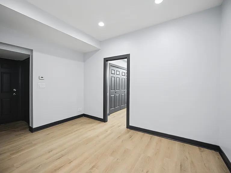 2448 W Iowa St #1 - Photo 6 of 13