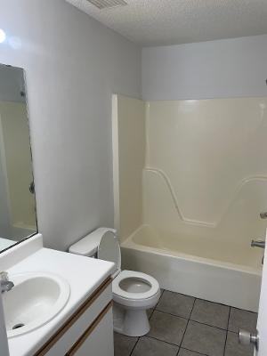 308 Olympia Ct #308 - Photo 3 of 8