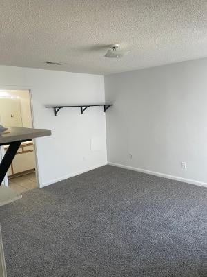 308 Olympia Ct #308 - Photo 5 of 8