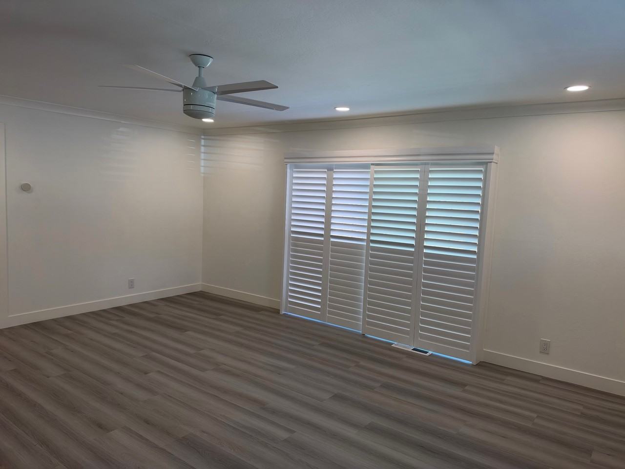 22381 Salem Ave #2 - Photo 6 of 16