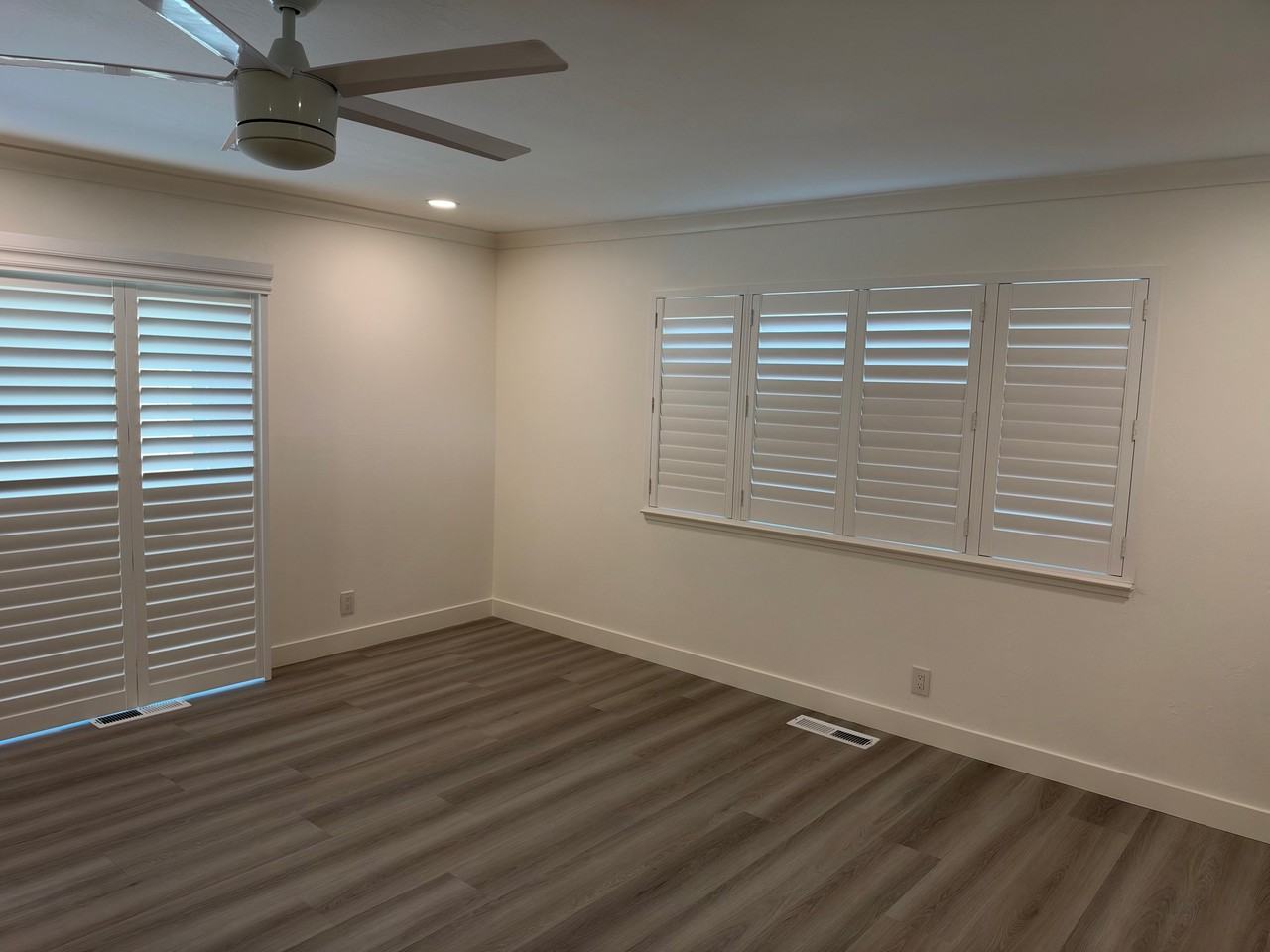 22381 Salem Ave #2 - Photo 7 of 16