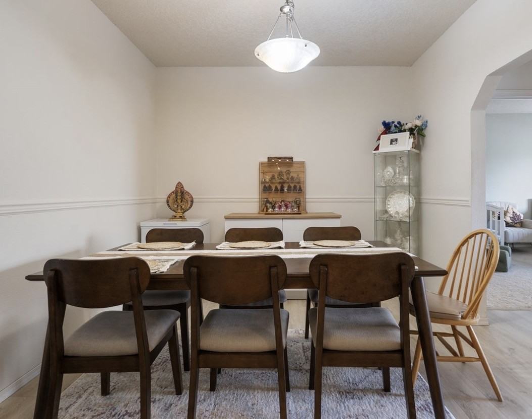 4320 S Corbett Ave #114 - Photo 2 of 7