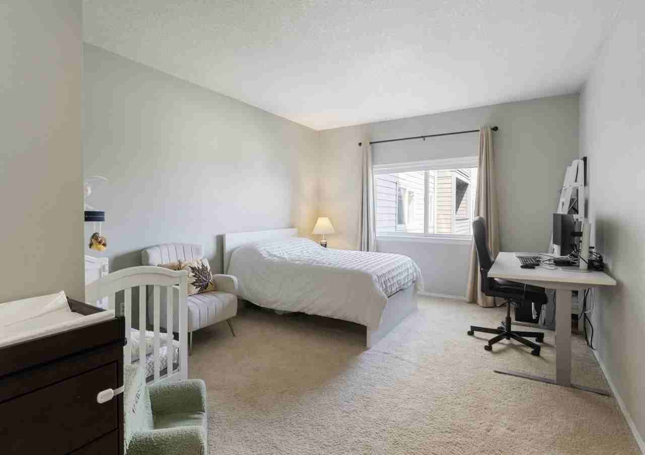 4320 S Corbett Ave #114 - Photo 4 of 7