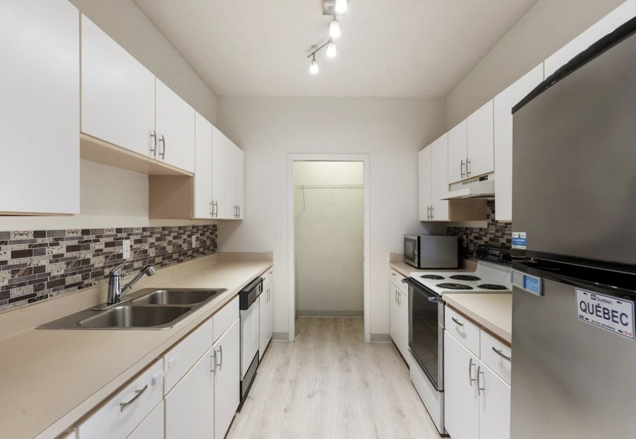 4320 S Corbett Ave #114 - Photo 5 of 7