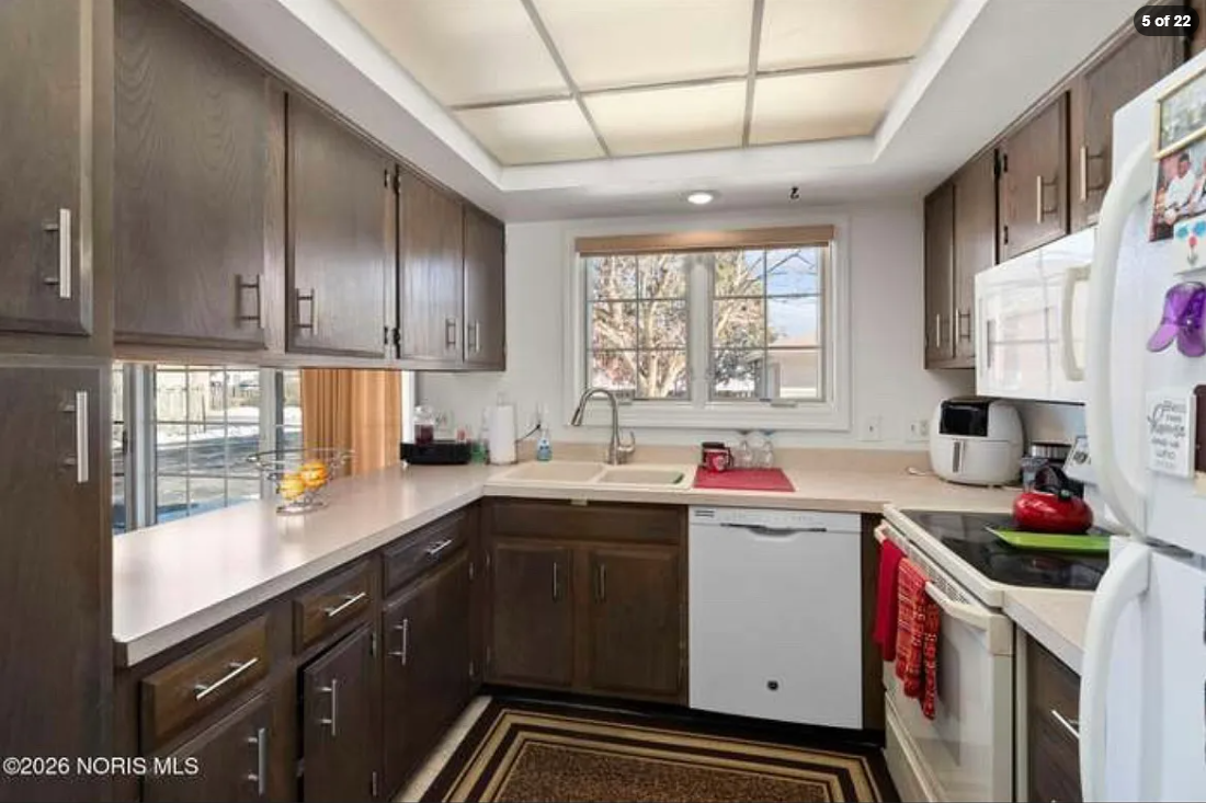5655 Cresthaven Ln #A - Photo 5 of 22