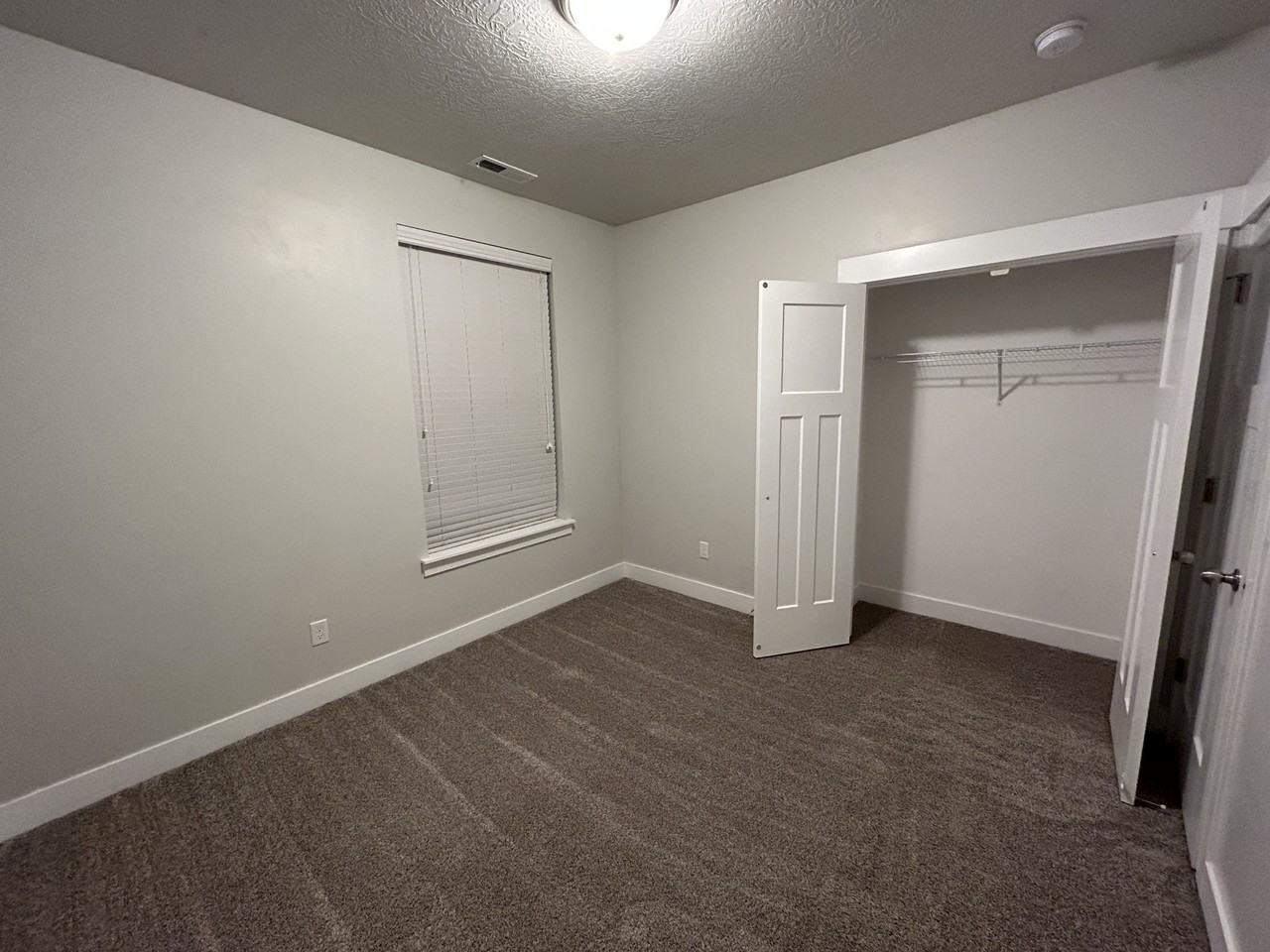 628 N Sun Peak Dr - Photo 7 of 32