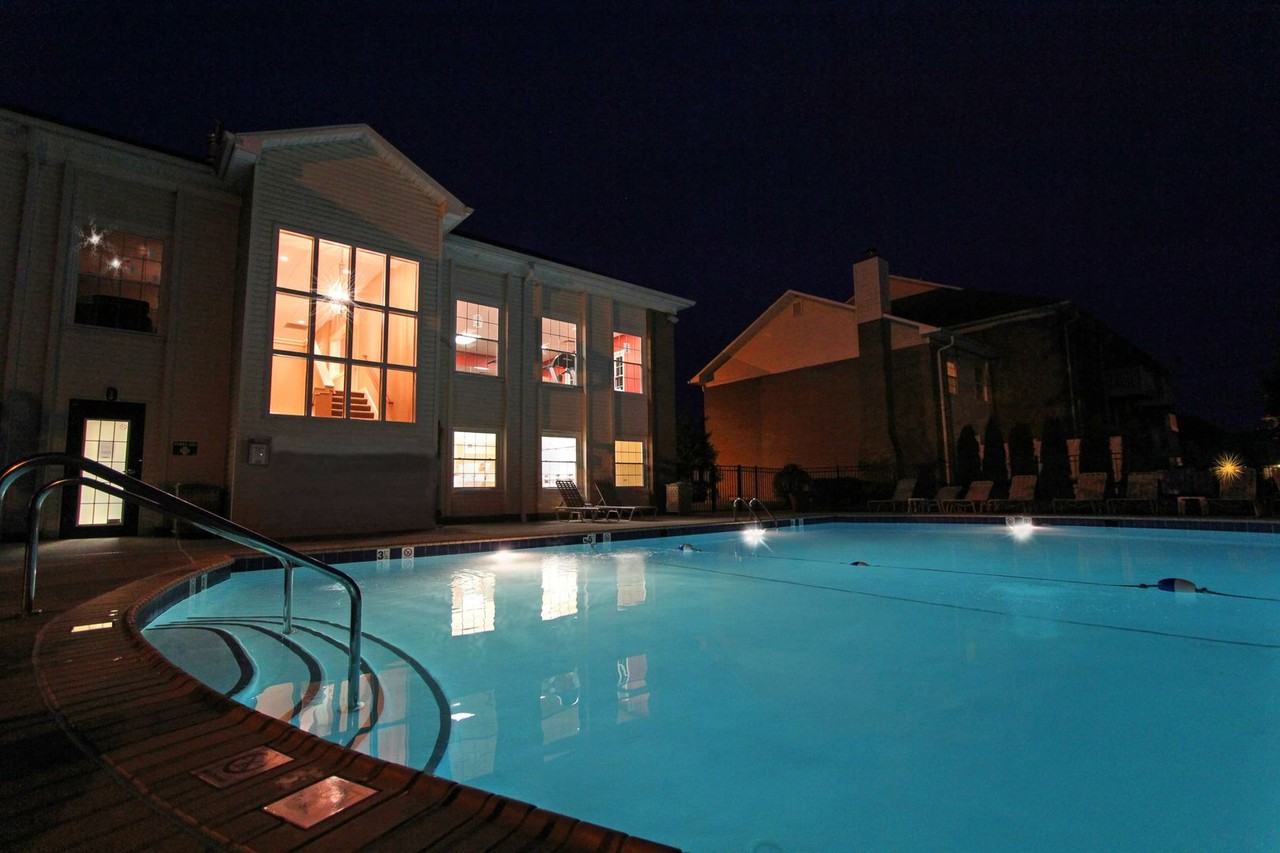 900 The Reserve at Merrick - Photo 6 of 50