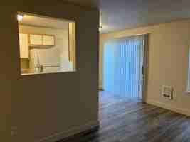 featured image of 1060 W Ida St