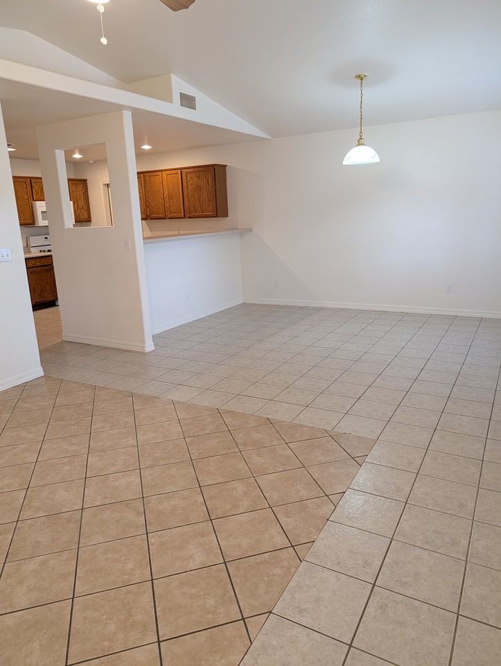 3458 N Diamond St #NA - Photo 3 of 22