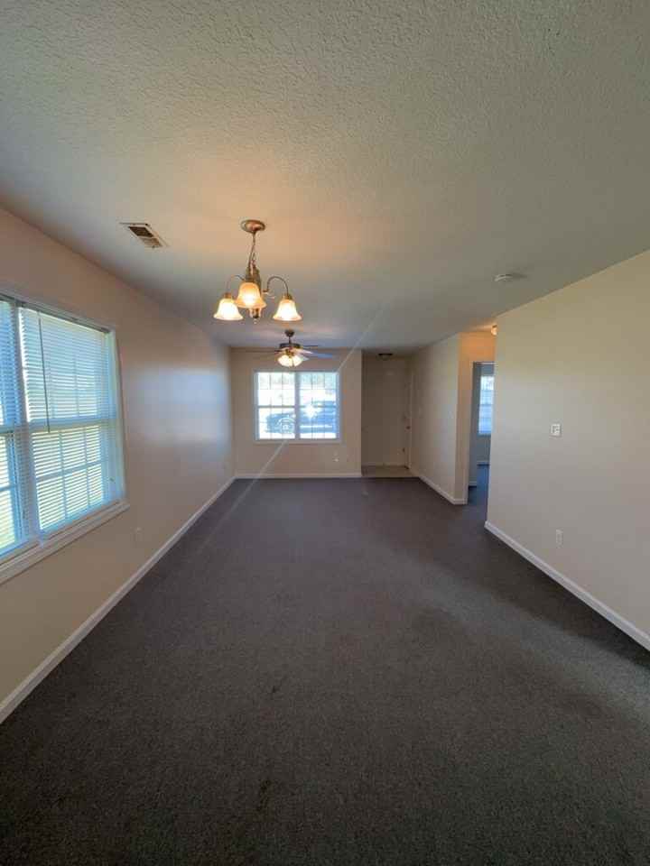 204 Angus Ln - Photo 3 of 16