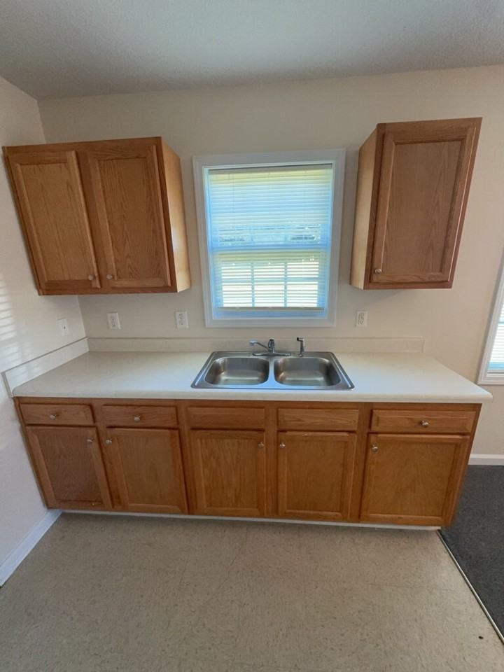204 Angus Ln - Photo 6 of 16