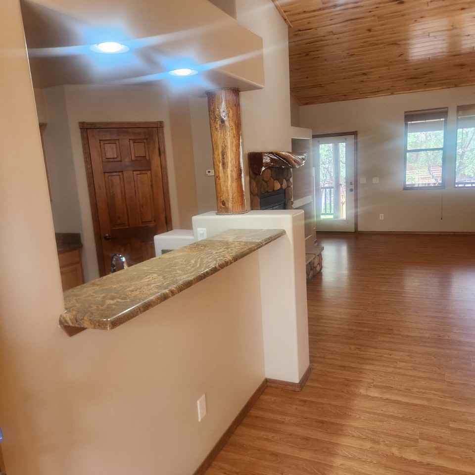 1561 N Mustang Run - Photo 4 of 28