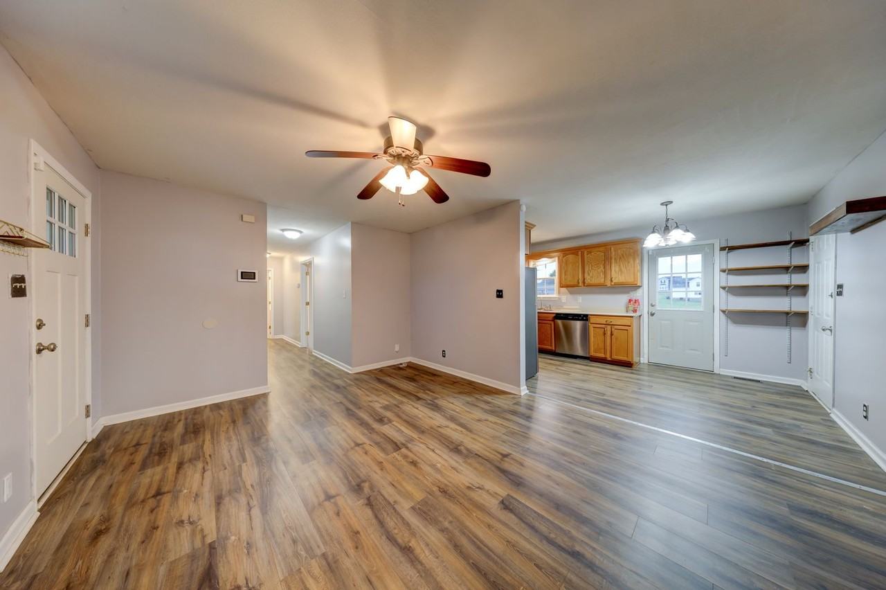 108 Josephines Ct - Photo 7 of 28