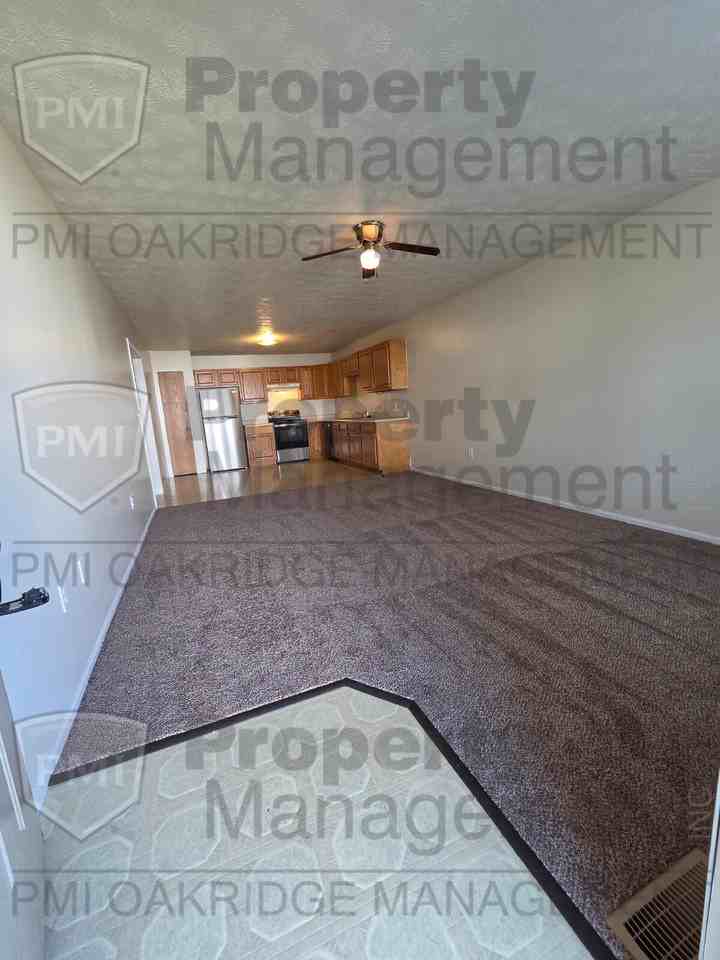 761 Campbell Rd - Photo 2 of 12