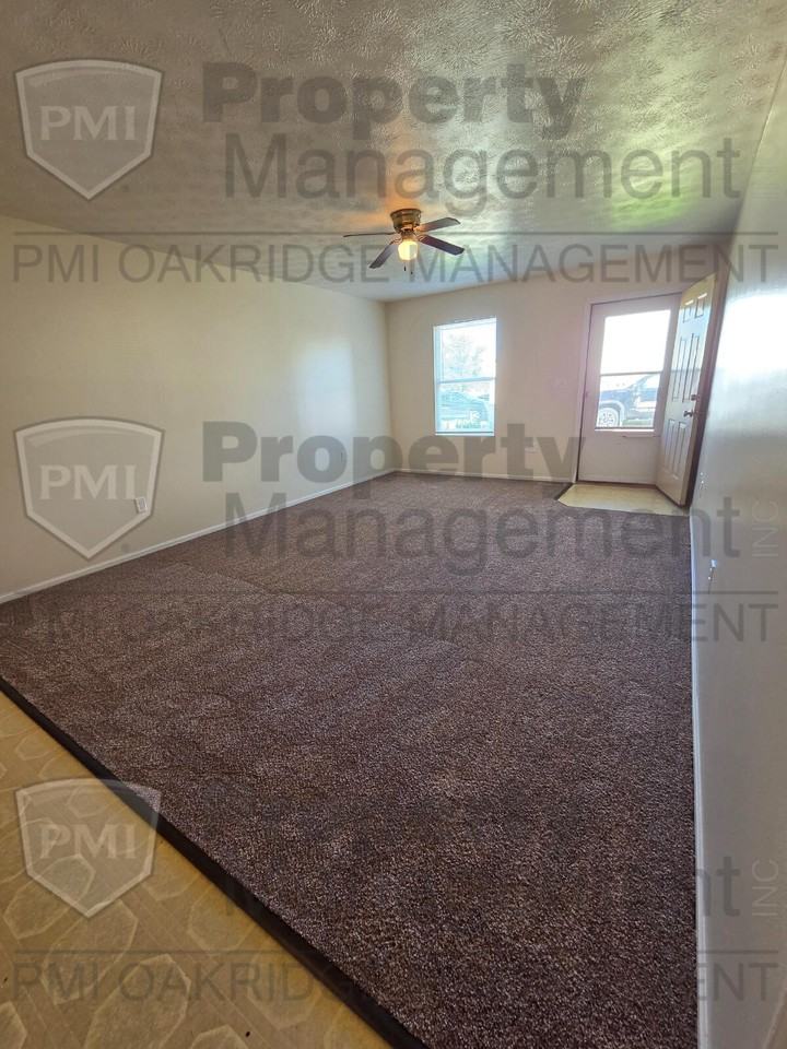 761 Campbell Rd - Photo 3 of 12