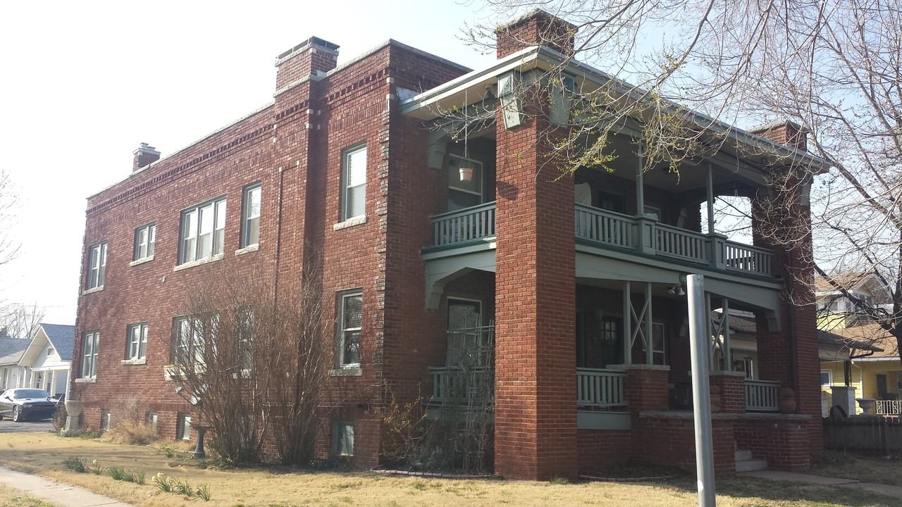 401 N Topeka St #1 - Photo 2 of 33