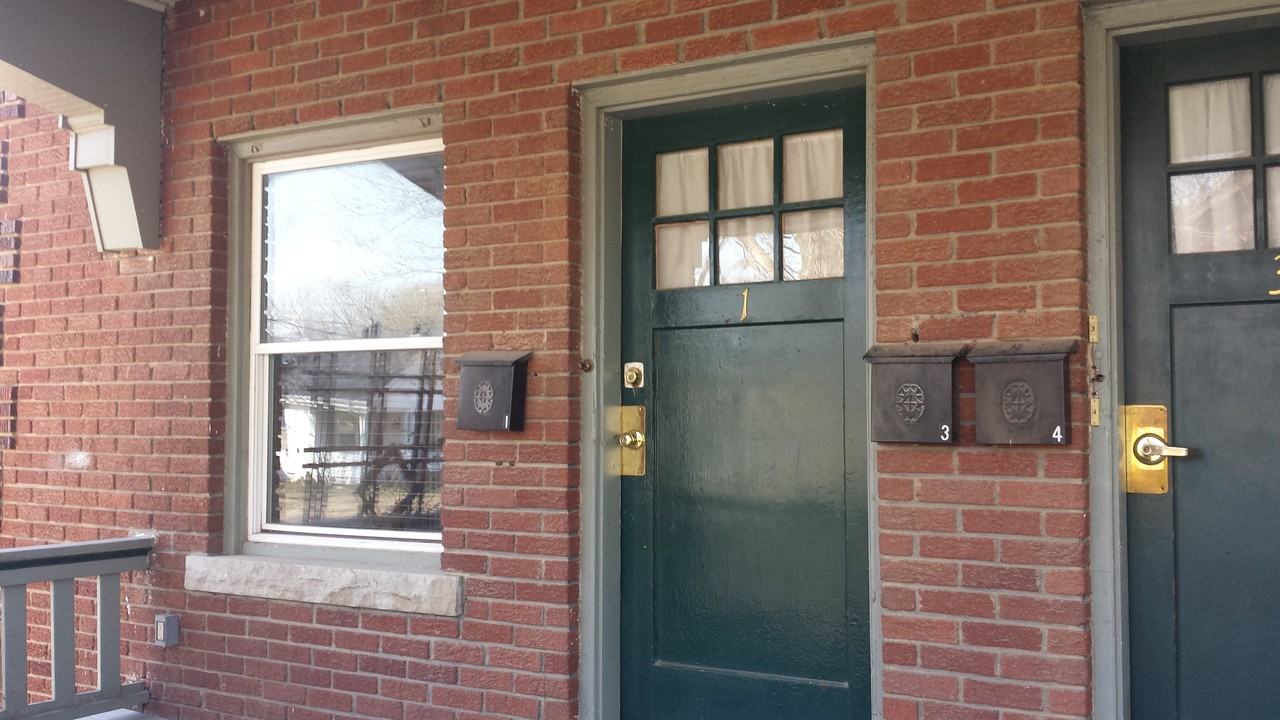 401 N Topeka St #1 - Photo 3 of 33