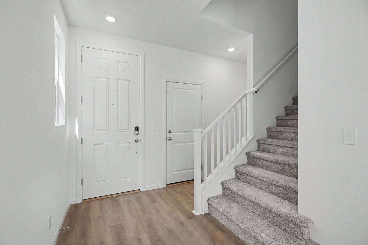 3765 Tijeras Ave - Photo 4 of 47