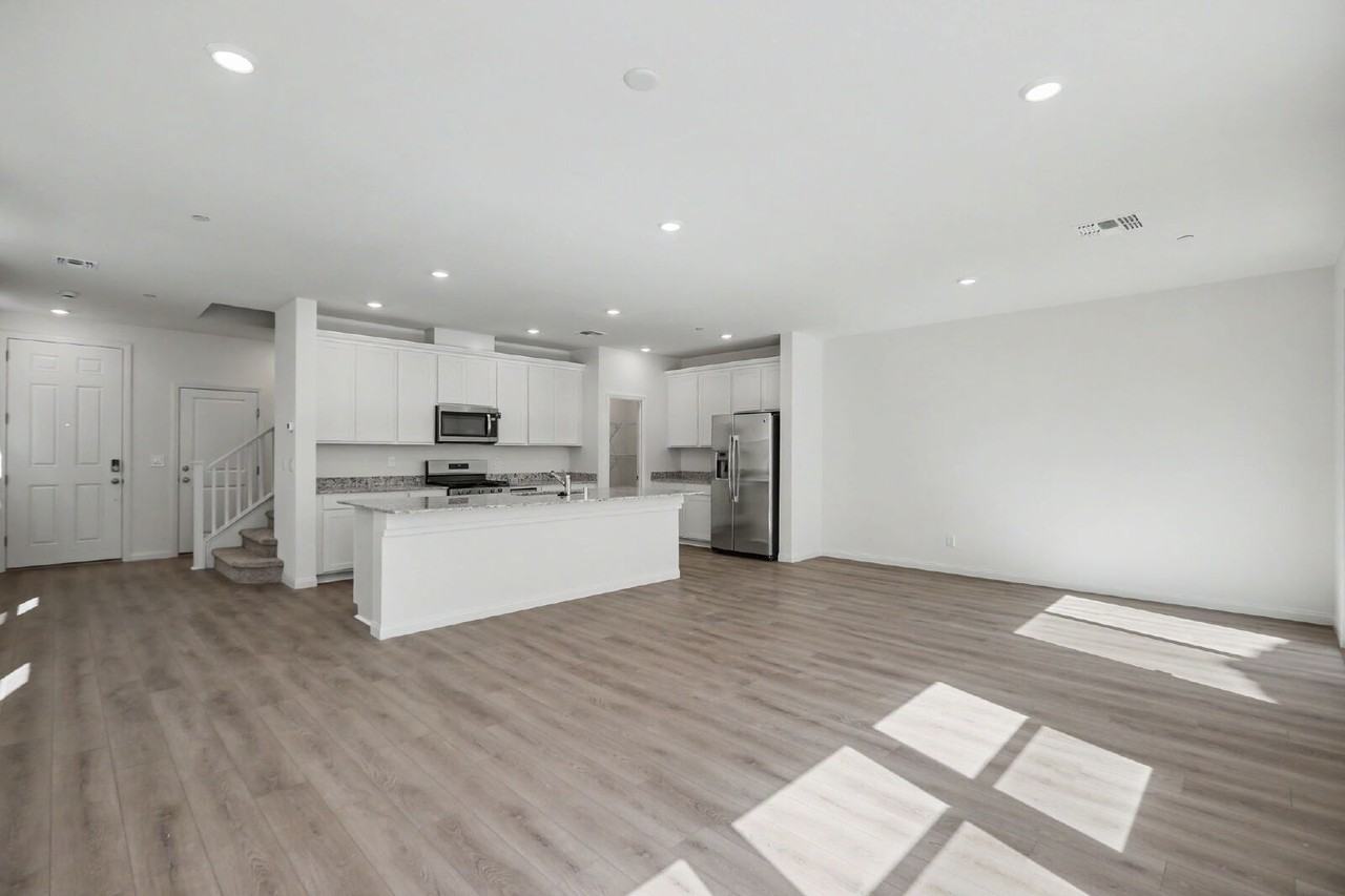 3765 Tijeras Ave - Photo 6 of 47