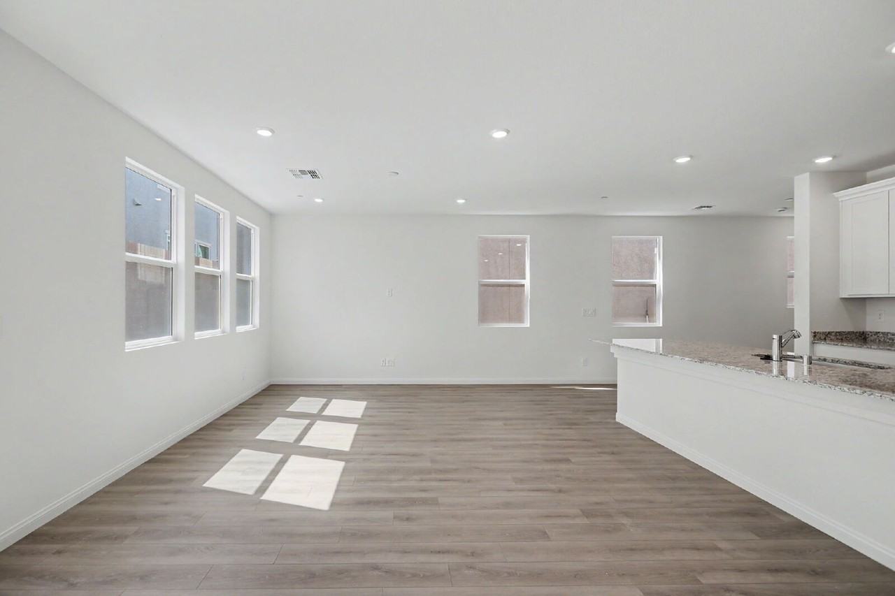 3765 Tijeras Ave - Photo 7 of 47