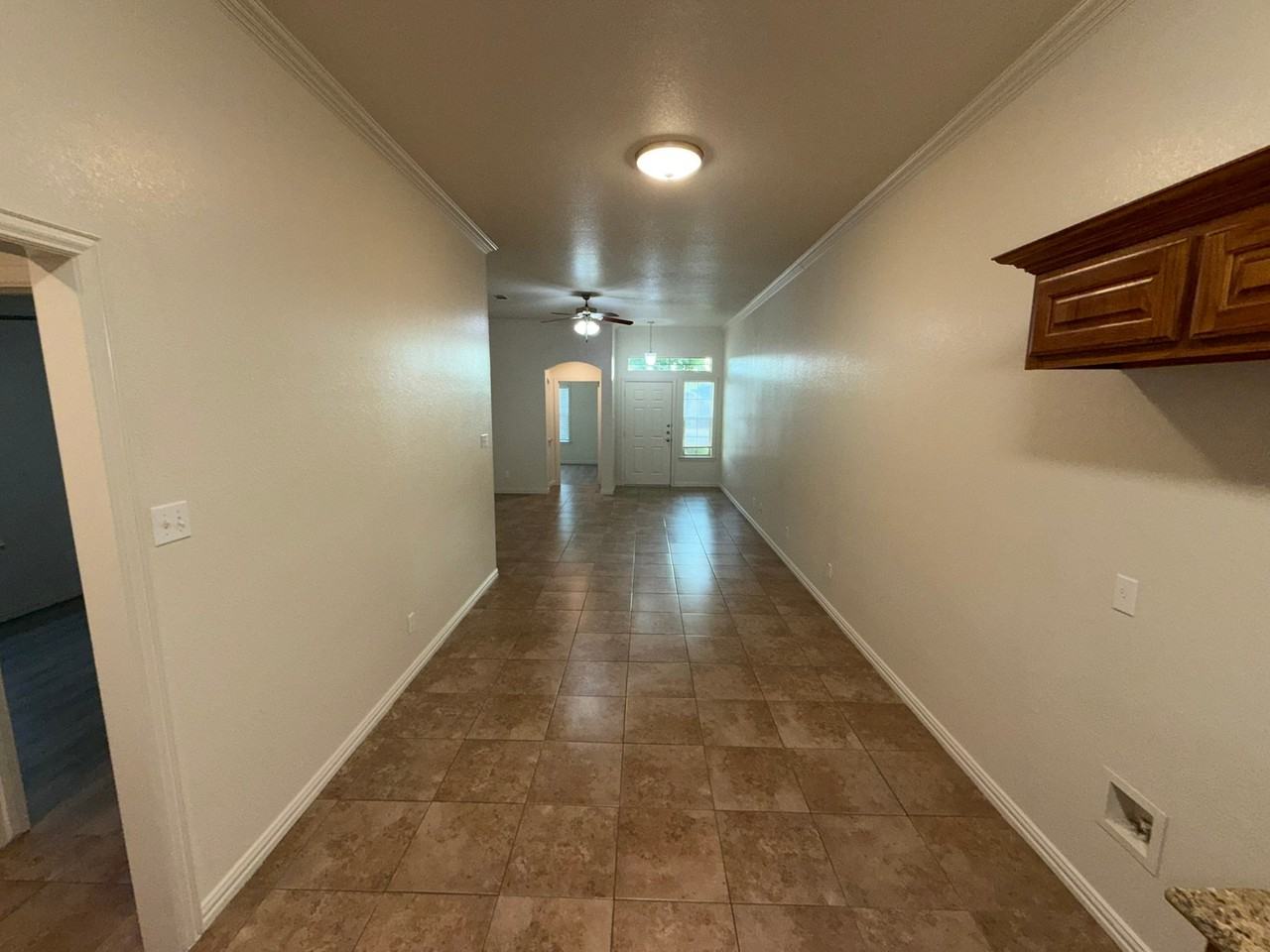 8363 Saddle Brook Dr - Photo 4 of 19