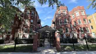 1342 W Greenleaf Ave Apt 2b #2B - Photo 1 of 1