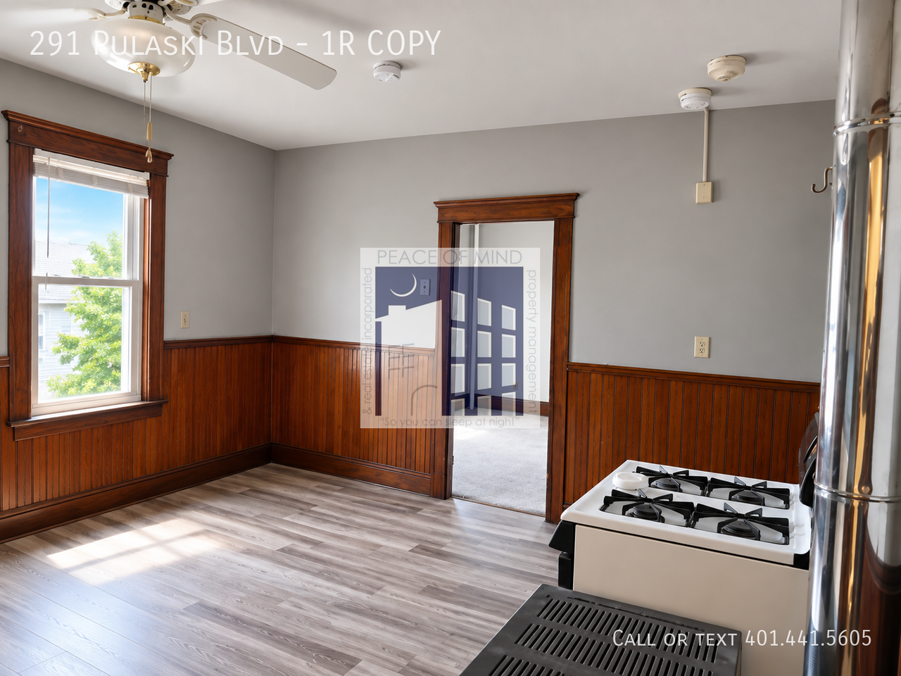 291 Pulaski Blvd #3F - Photo 2 of 7