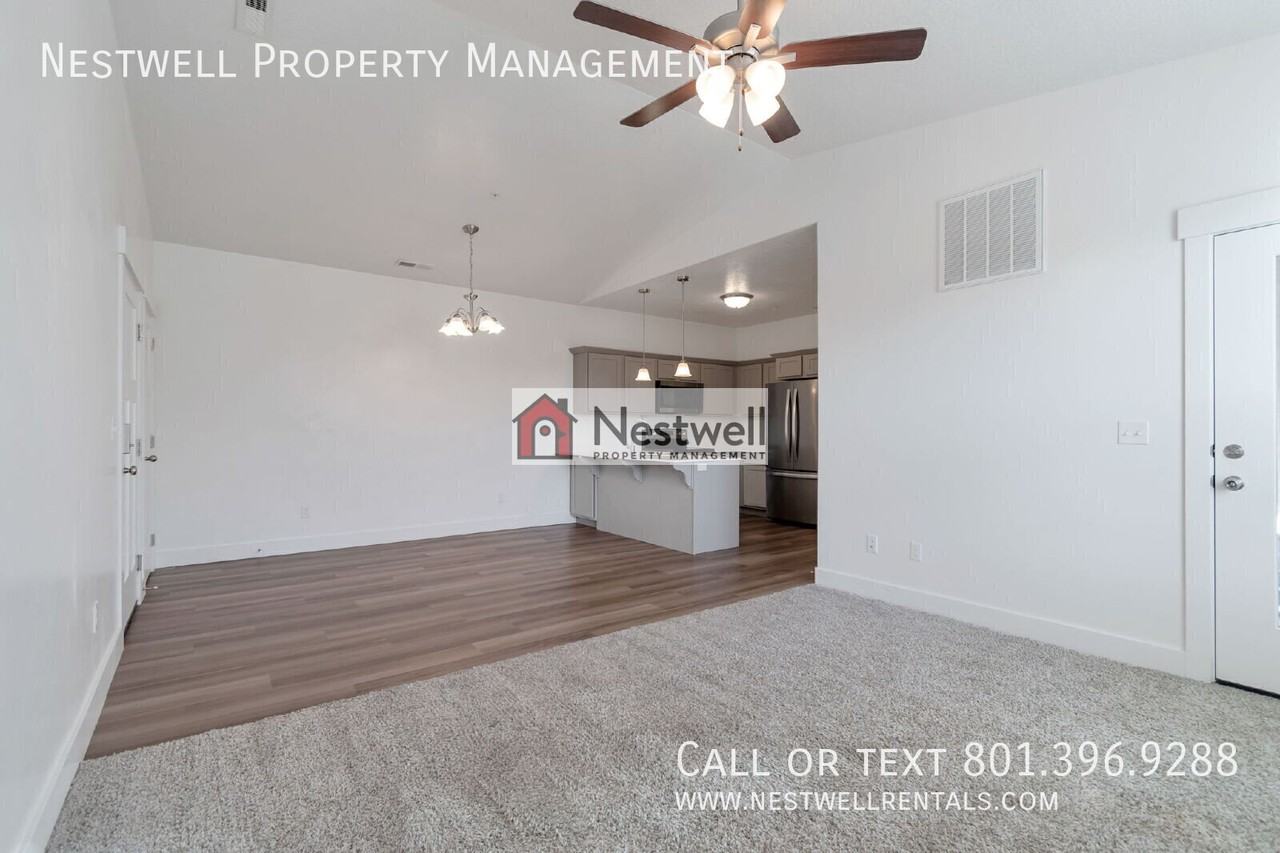 1816 W Eaglewood Dr #P303 - Photo 4 of 21