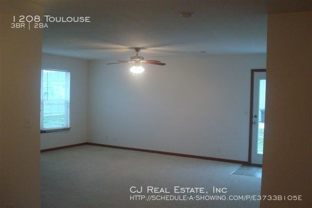 1208 Toulouse St - Photo 3 of 9