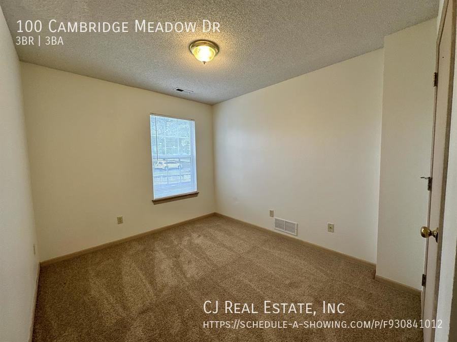 100 Cambridge Meadows Dr - Photo 5 of 9