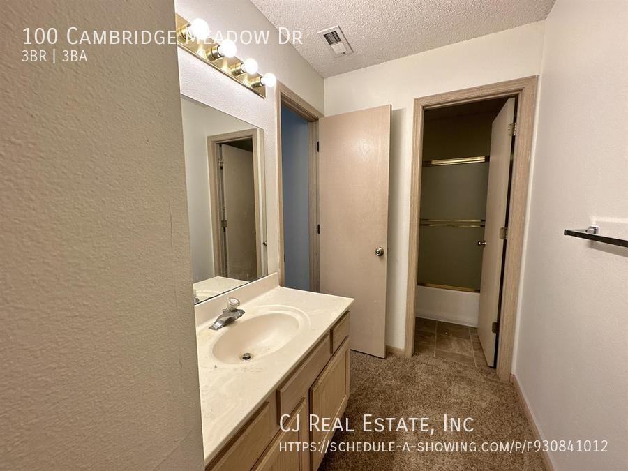 100 Cambridge Meadows Dr - Photo 6 of 9